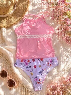 BEACHSISSI Tankini Swimsuit Size M NWT Pink Floral Two Piece